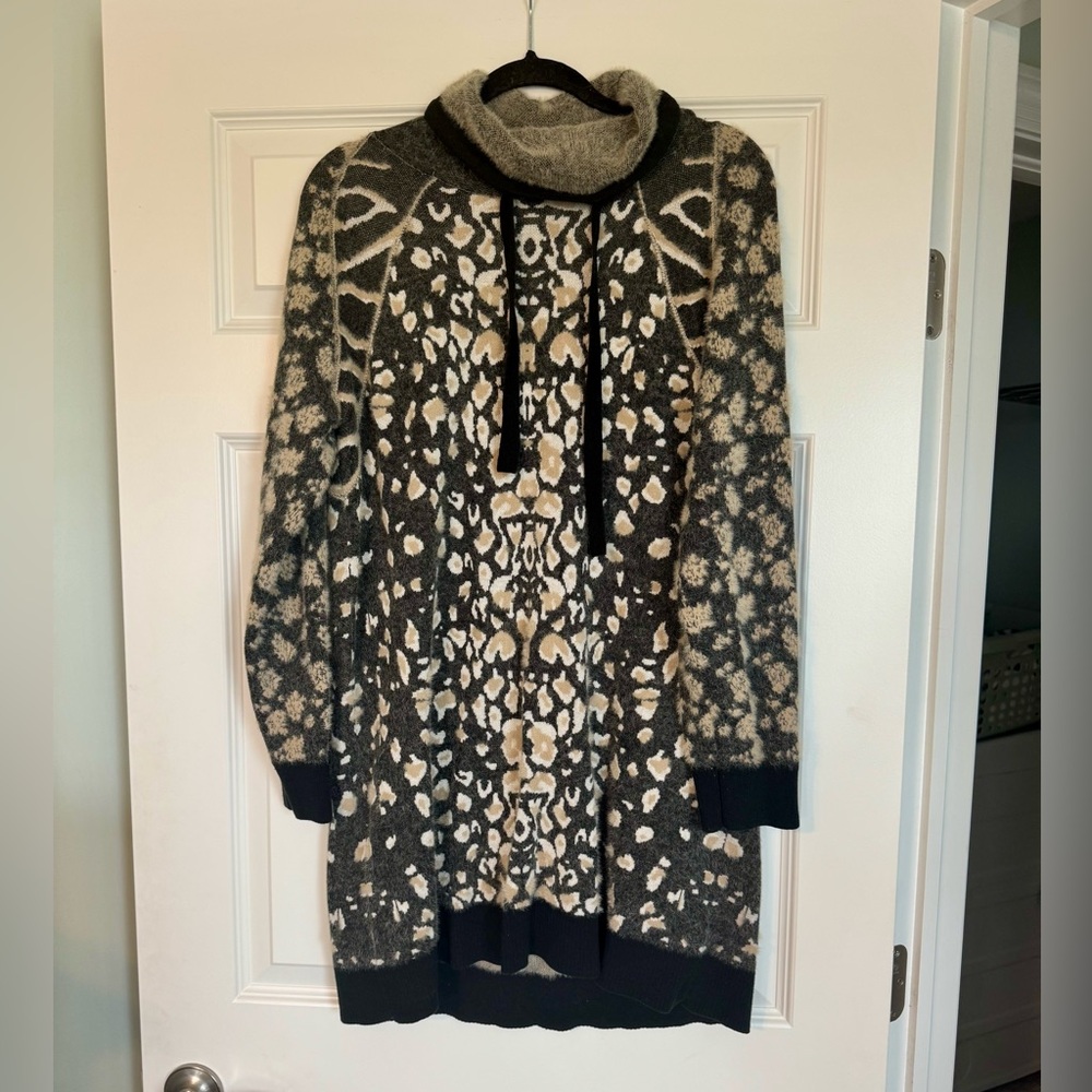 Tribal Leopard Print Women's Sweater Tunic XL